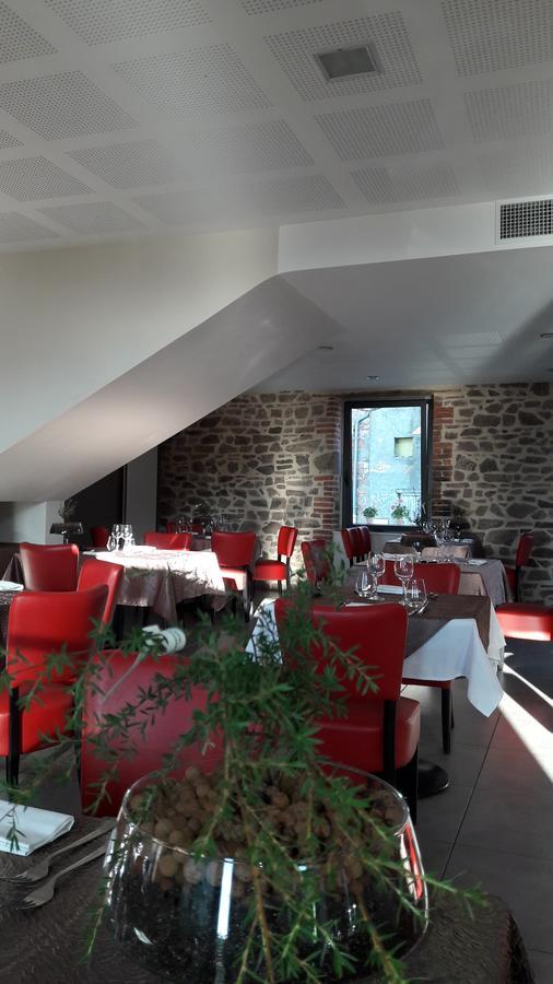 Les Pierres Folles Bed & Breakfast Rozier-en-Donzy ภายนอก รูปภาพ